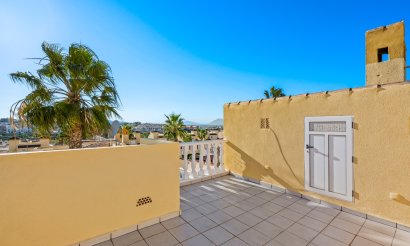 Resale - Townhouse - Benimar