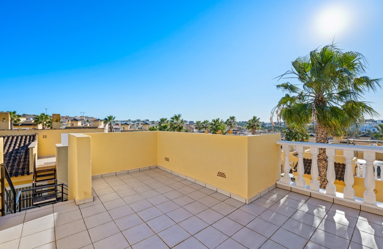 Resale - Townhouse - Benimar