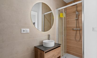 Resale - Townhouse - Benimar