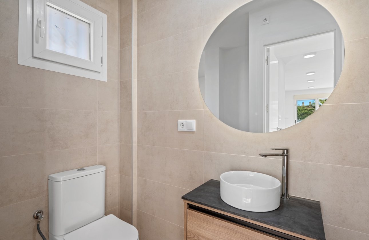 Resale - Townhouse - Benimar