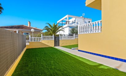 Resale - Townhouse - Benimar