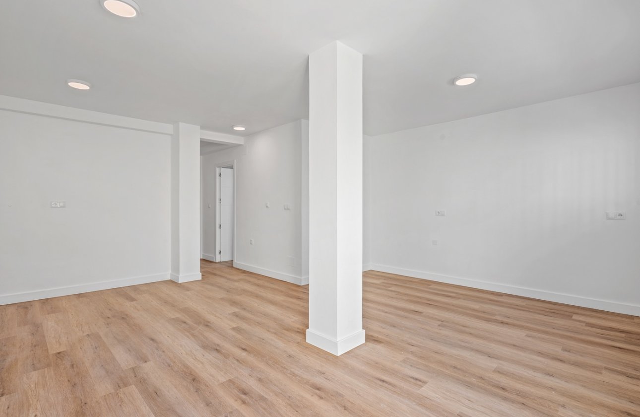 Resale - Townhouse - Benimar