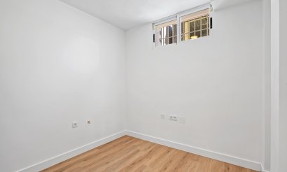 Resale - Townhouse - Benimar