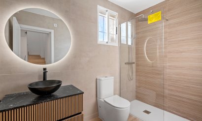 Resale - Townhouse - Benimar