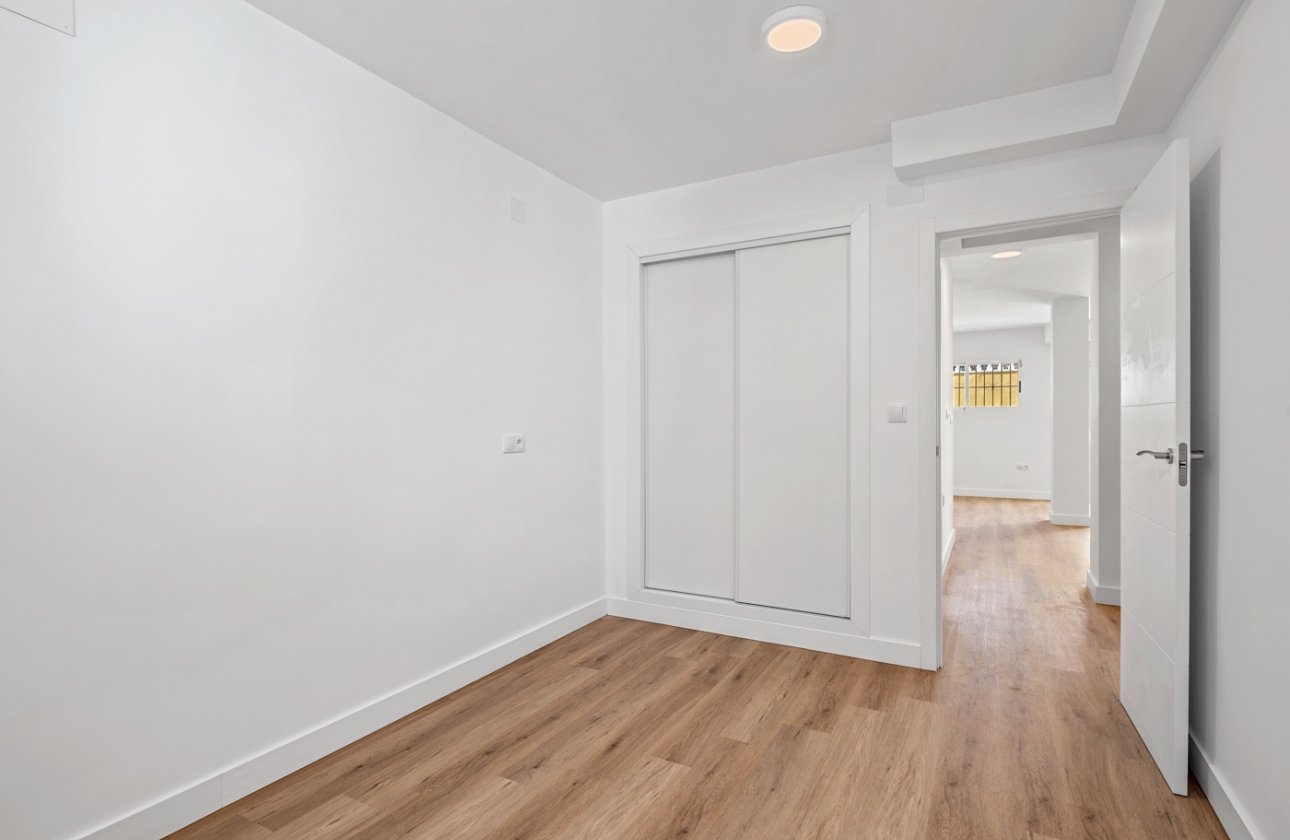 Resale - Townhouse - Benimar