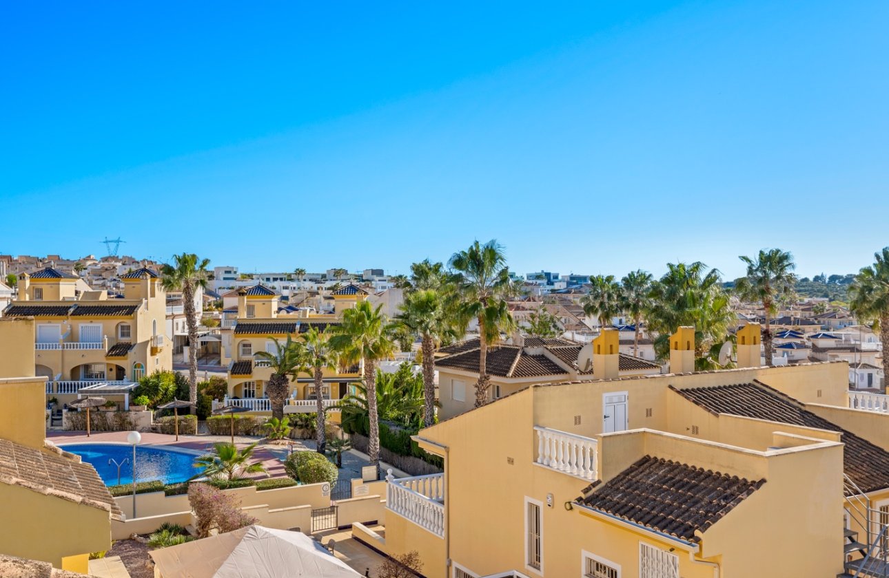 Resale - Townhouse - Benimar