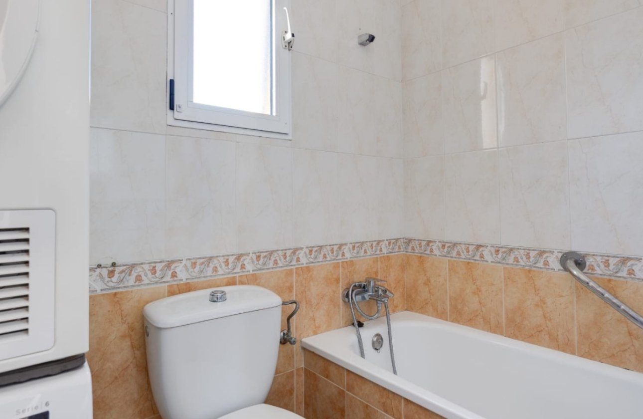 Resale - Townhouse - Torrevieja