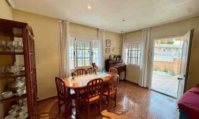 Resale - Villa - Torrevieja - Los Balcones - Los Altos del Edén