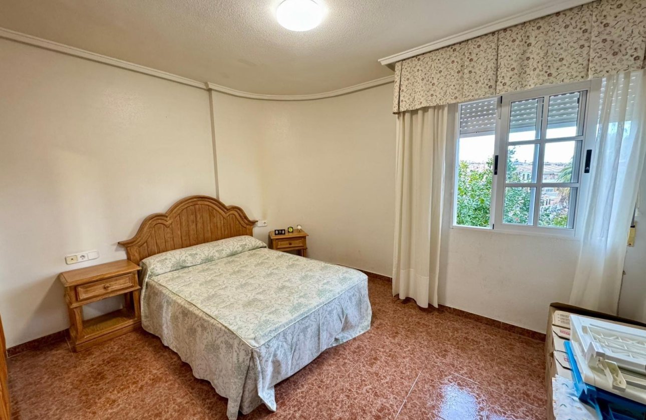 Resale - Villa - Torrevieja - Los Balcones - Los Altos del Edén