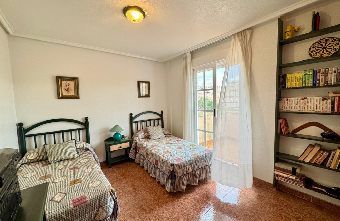 Resale - Villa - Torrevieja - Los Balcones - Los Altos del Edén