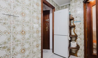 Resale - Apartment / flat - Torrevieja - Playa del Acequión