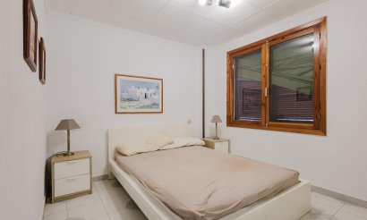 Resale - Apartment / flat - Torrevieja - Playa del Acequión