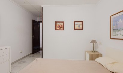 Resale - Apartment / flat - Torrevieja - Playa del Acequión