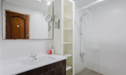 Resale - Apartment / flat - Torrevieja - Playa del Acequión