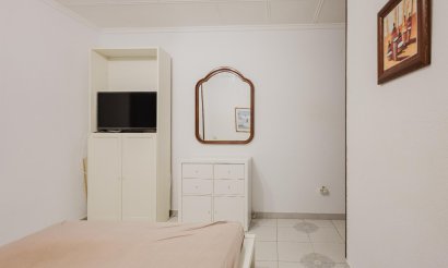 Resale - Apartment / flat - Torrevieja - Playa del Acequión