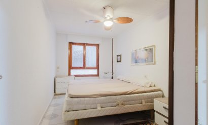 Resale - Apartment / flat - Torrevieja - Playa del Acequión