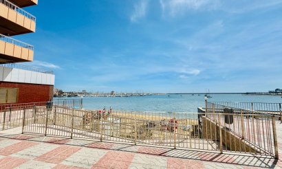 Resale - Apartment / flat - Torrevieja - Playa del Acequión