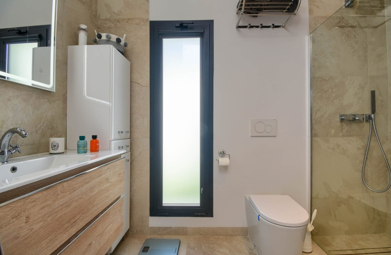 Resale - Villa - Finestrat - Finestrat Urbanizaciones