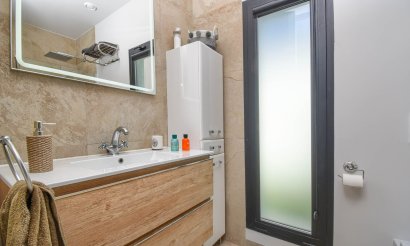 Resale - Villa - Finestrat - Finestrat Urbanizaciones