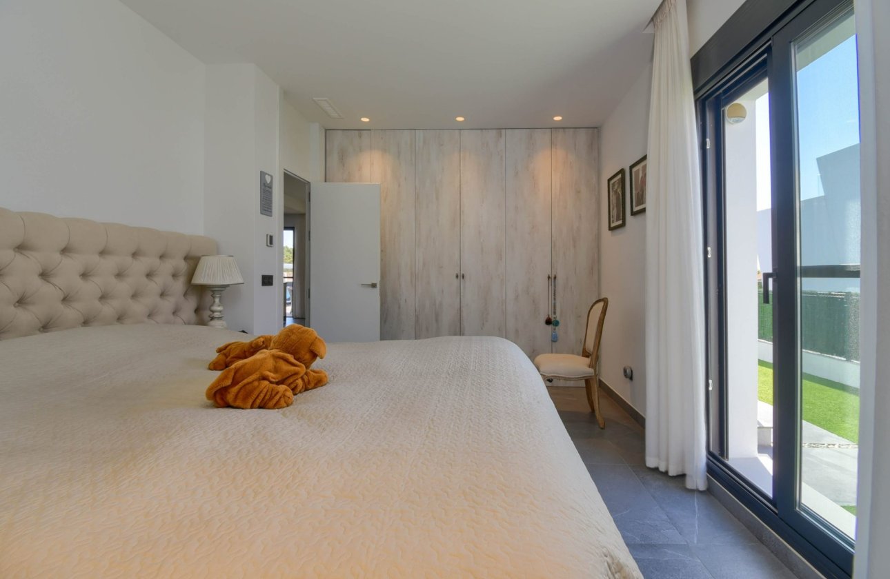 Resale - Villa - Finestrat - Finestrat Urbanizaciones