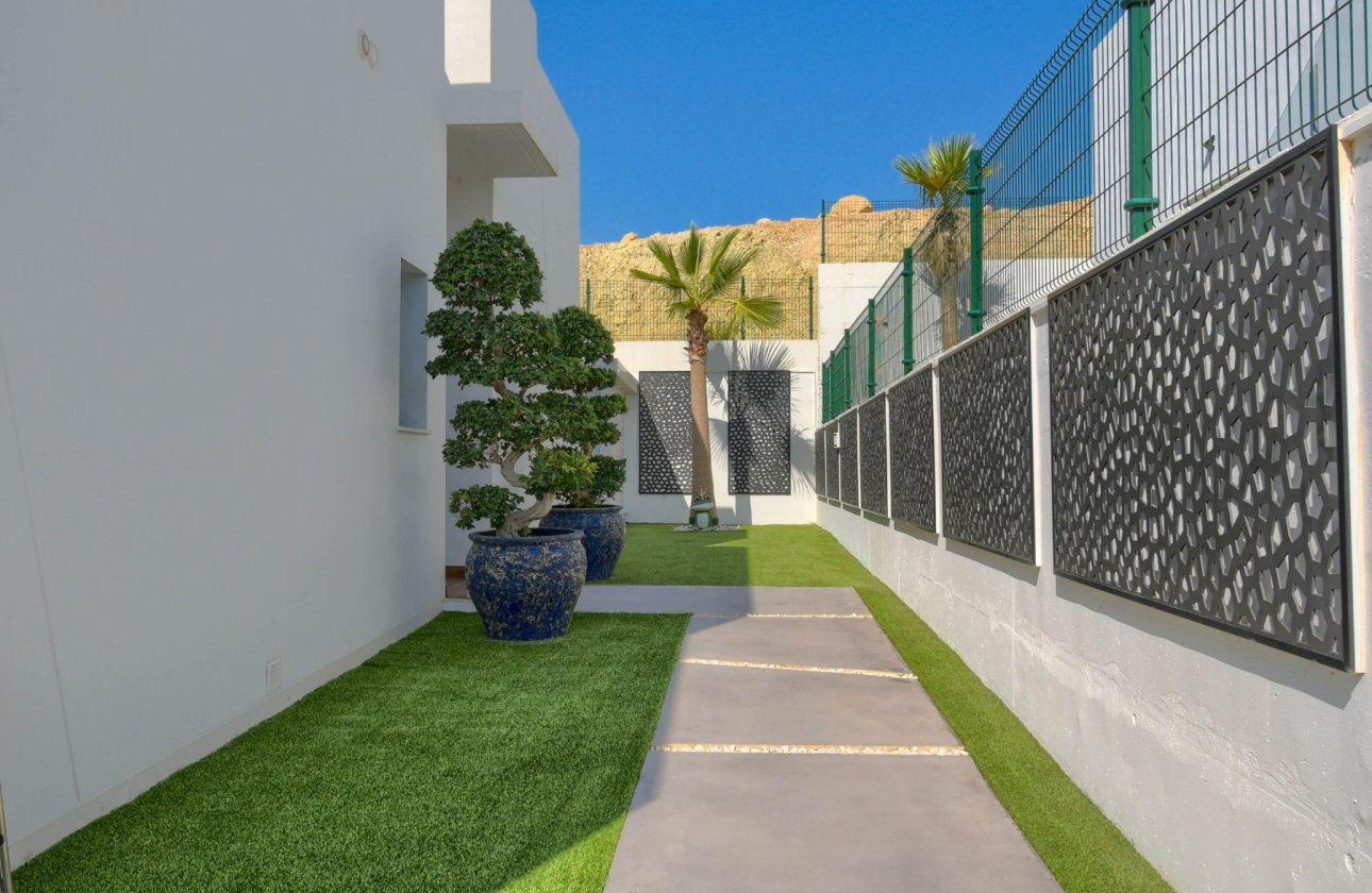 Resale - Villa - Finestrat - Finestrat Urbanizaciones