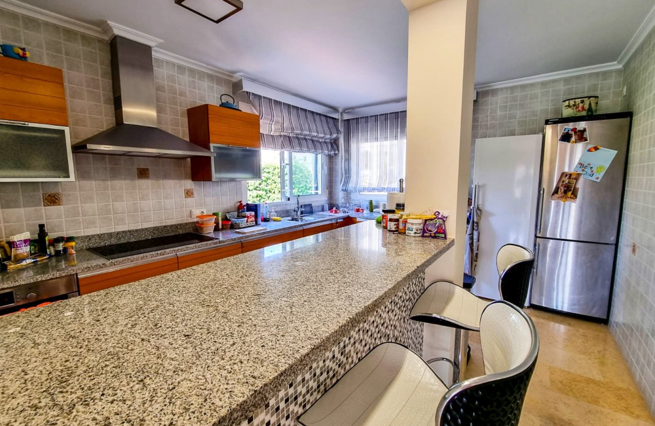 Resale - Villa - Torrevieja - La Mata