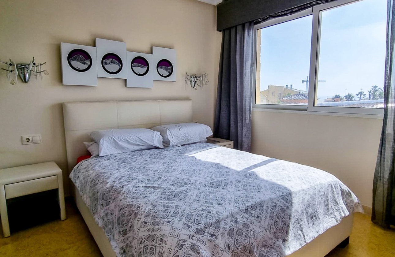 Resale - Villa - Torrevieja - La Mata