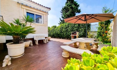 Resale - Villa - Torrevieja - La Mata