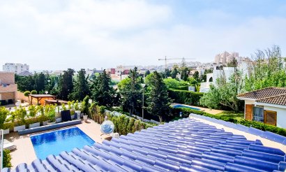 Resale - Villa - Torrevieja - La Mata