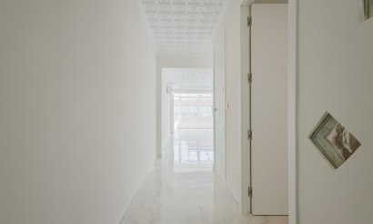 Resale - Apartment / flat - Torrevieja - Playa del Acequión