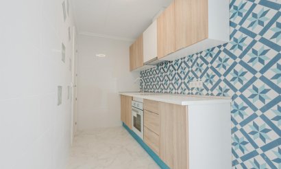 Resale - Apartment / flat - Torrevieja - Playa del Acequión