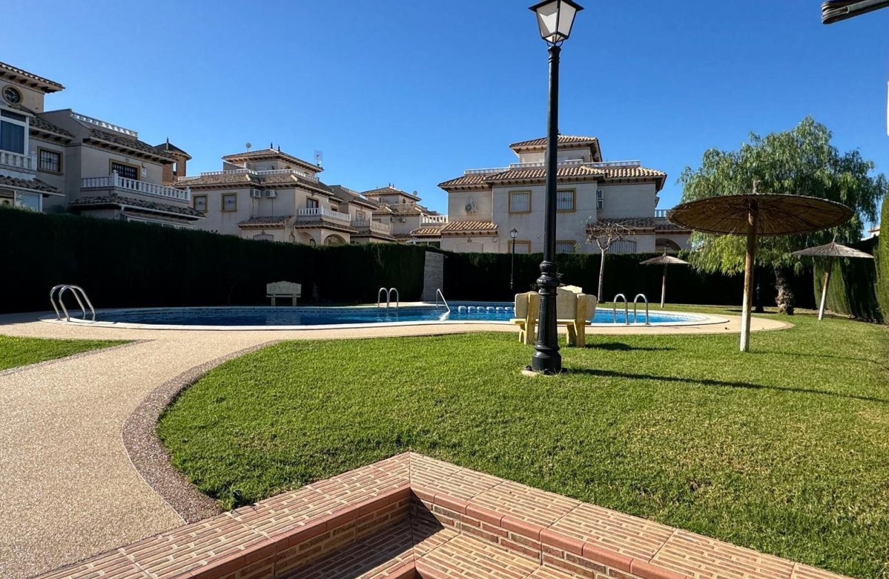 Resale - Townhouse - Orihuela Costa - Lomas de Cabo Roig