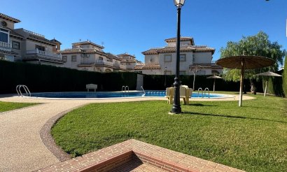 Resale - Townhouse - Orihuela Costa - Lomas de Cabo Roig
