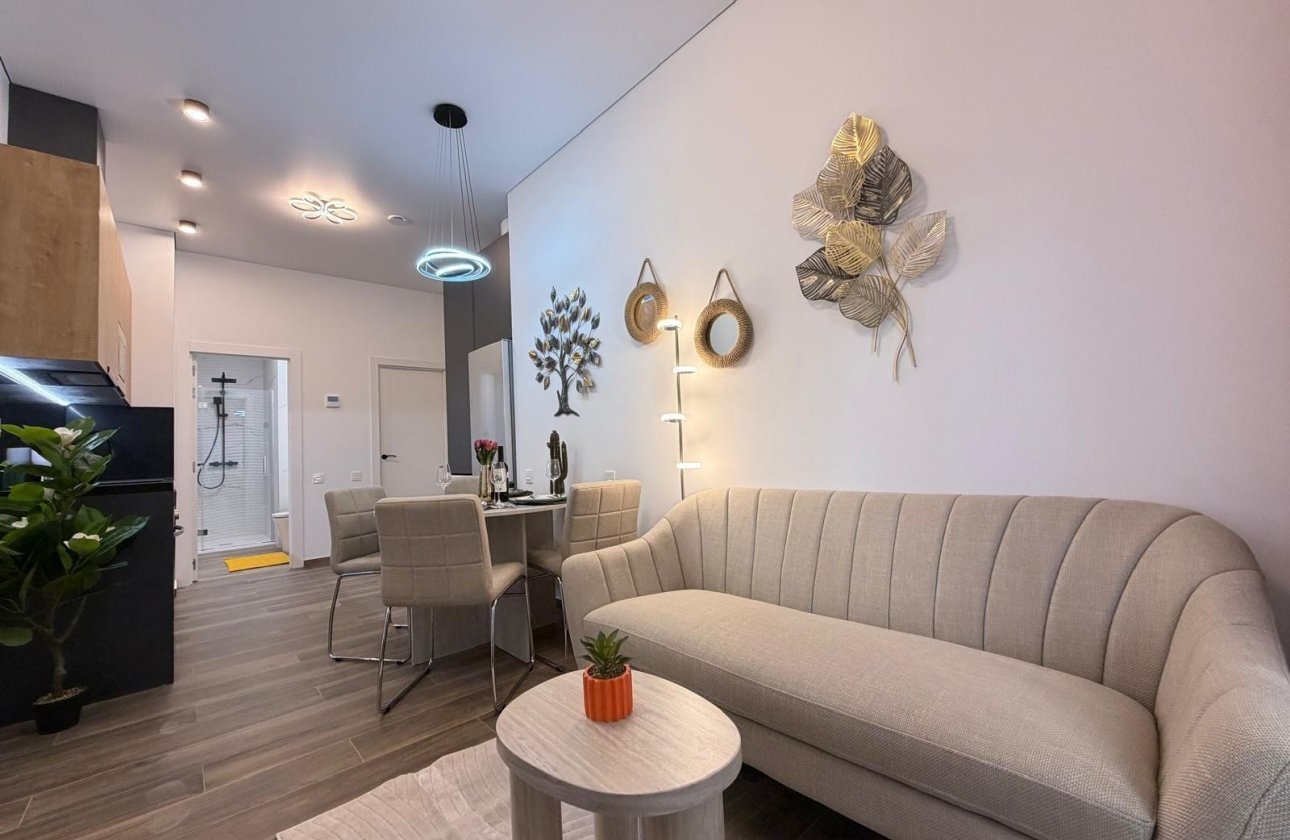 Resale - Apartment / flat - Torrevieja - Centro