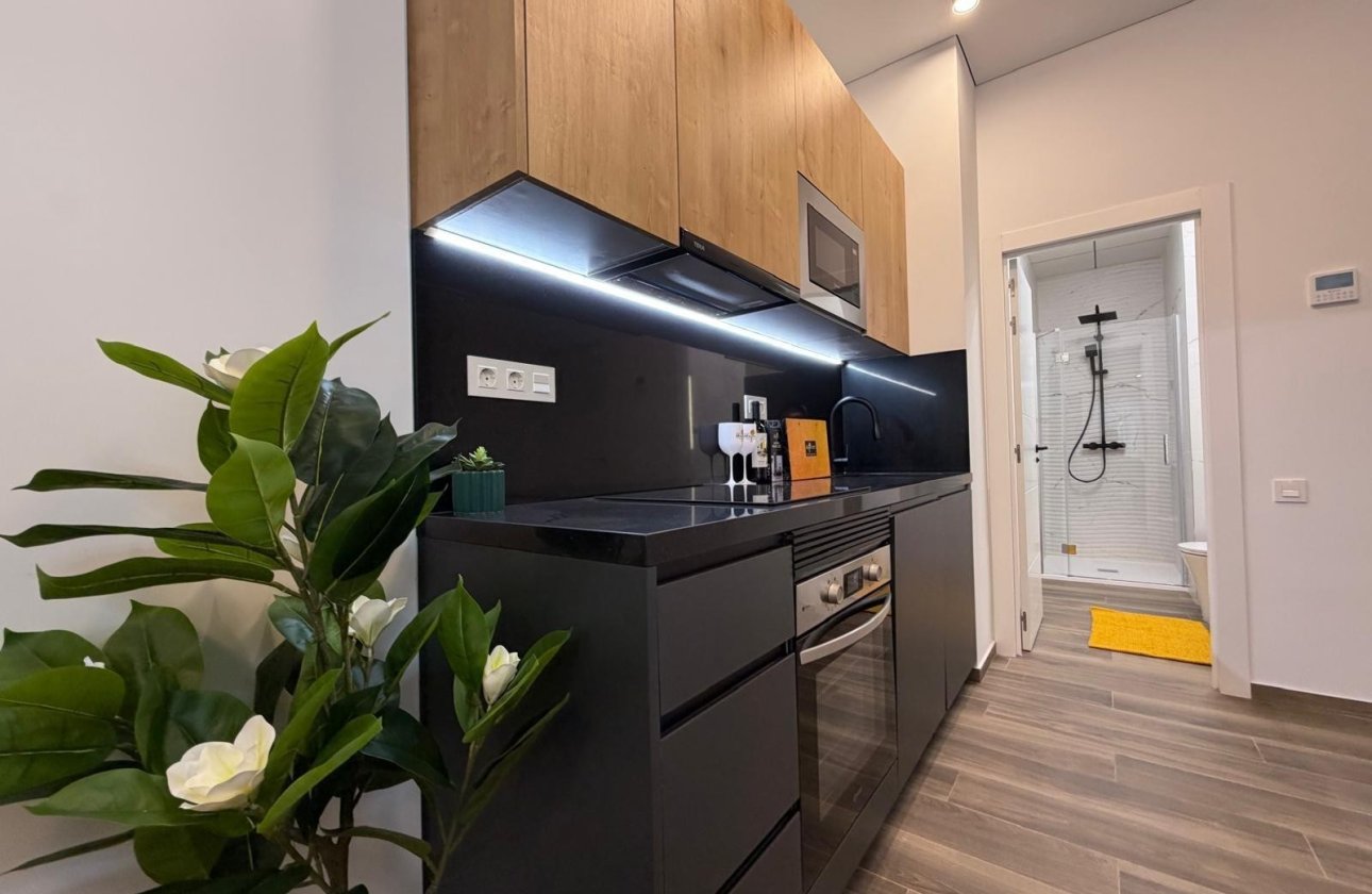 Resale - Apartment / flat - Torrevieja - Centro