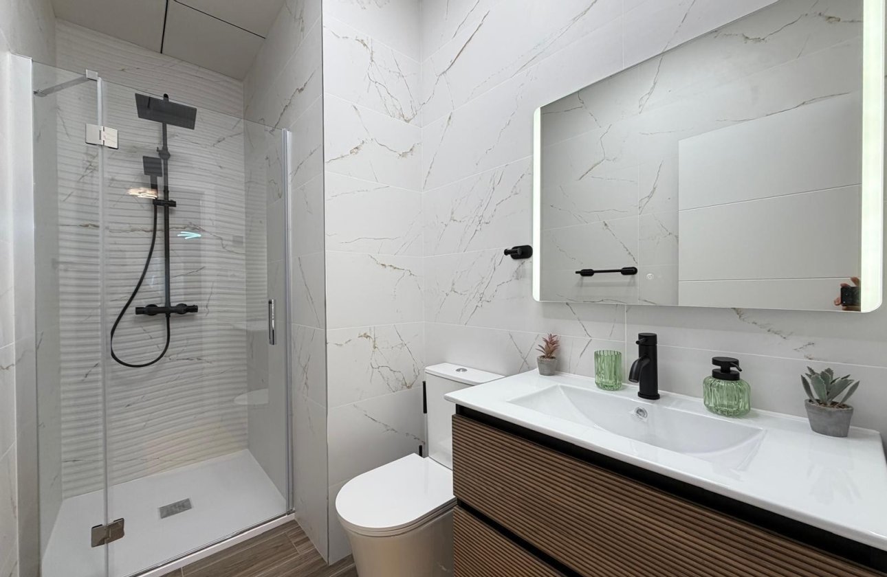 Resale - Apartment / flat - Torrevieja - Centro