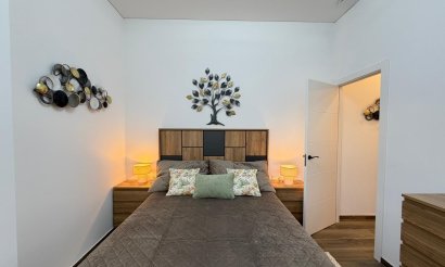 Resale - Apartment / flat - Torrevieja - Centro