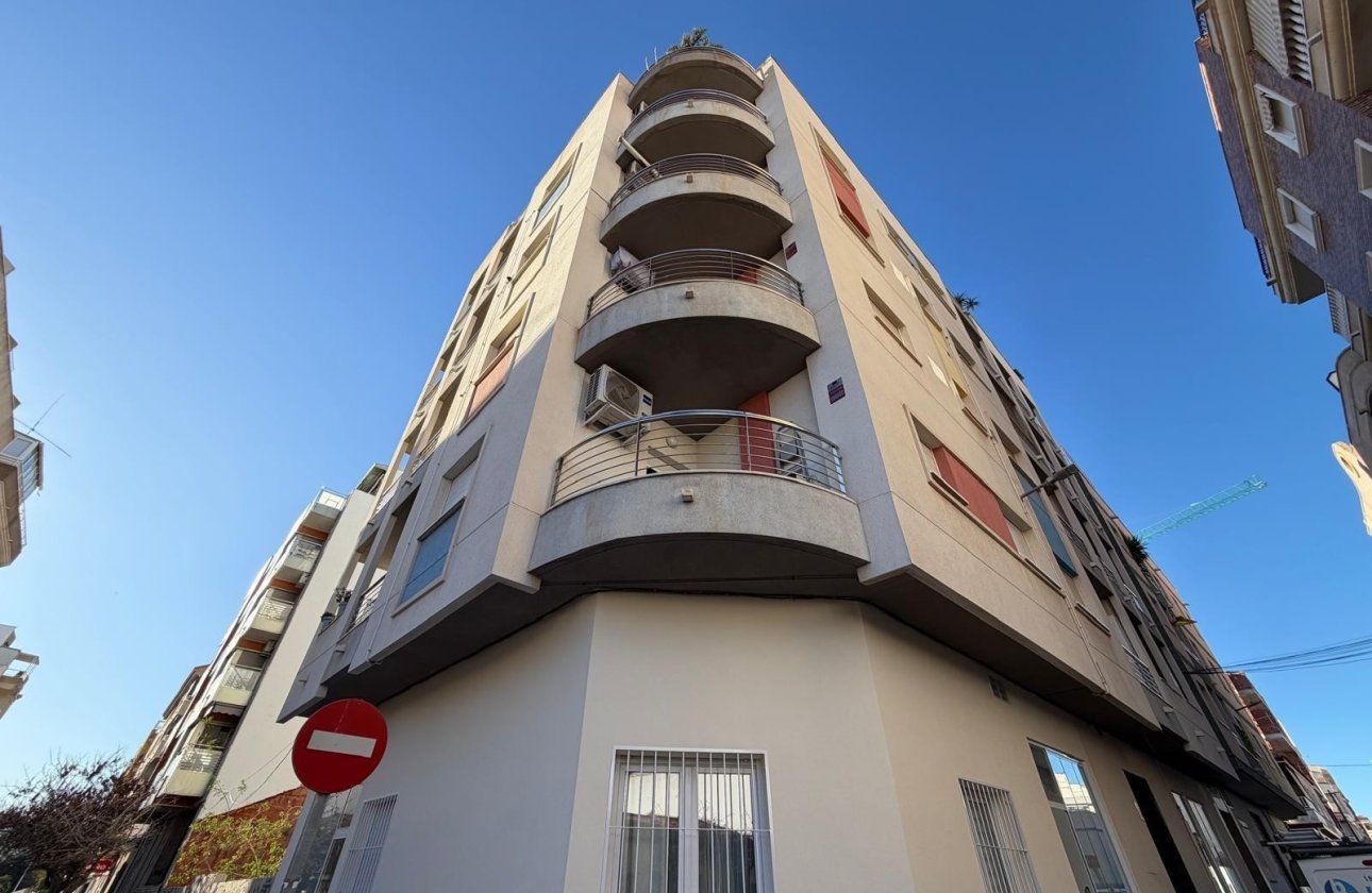 Resale - Apartment / flat - Torrevieja - Centro