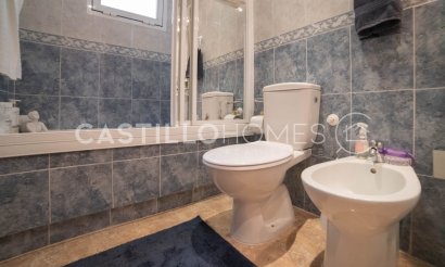 Resale - Apartment / flat - Torrevieja - Centro