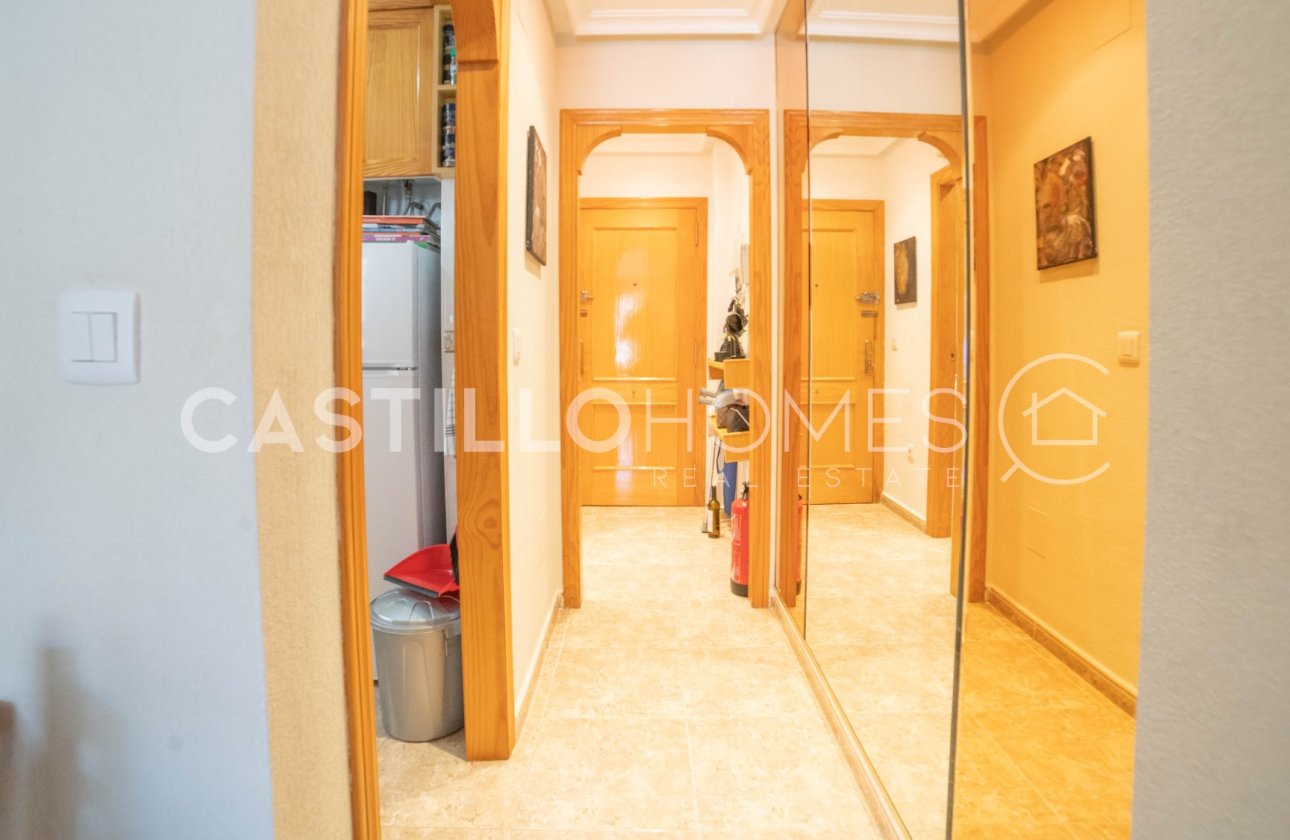 Resale - Apartment / flat - Torrevieja - Centro