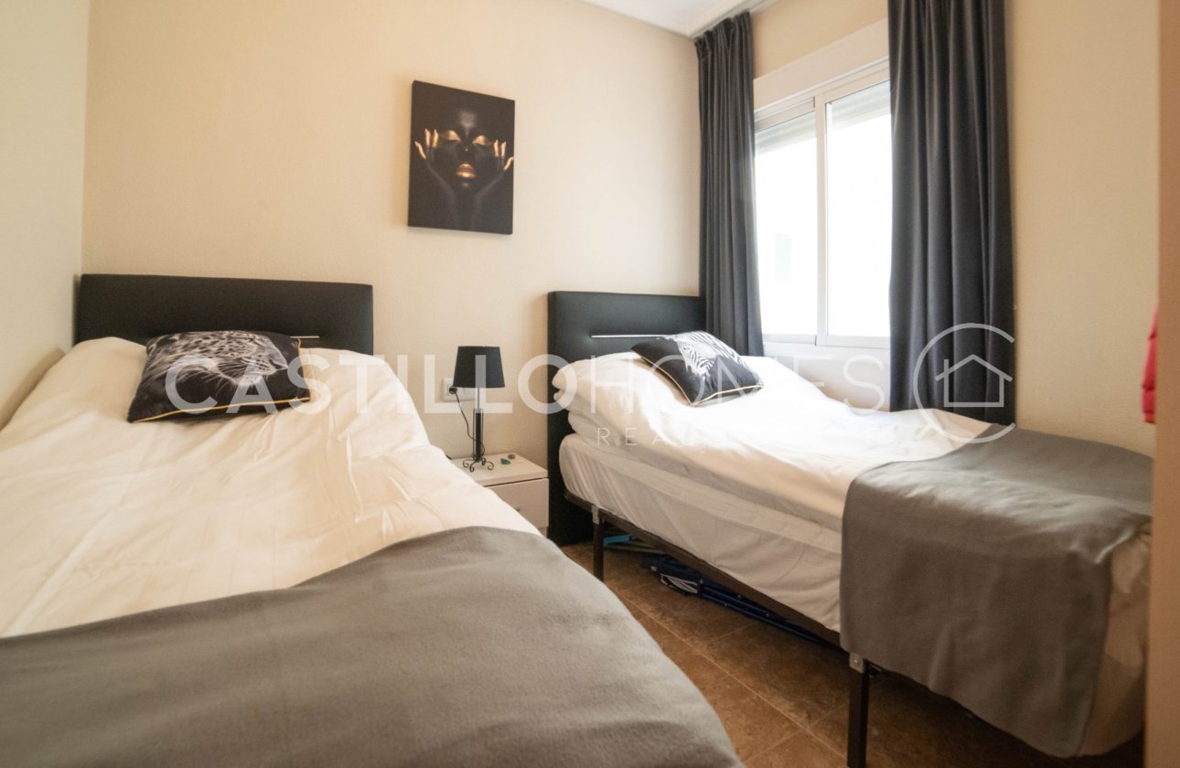 Resale - Apartment / flat - Torrevieja - Centro