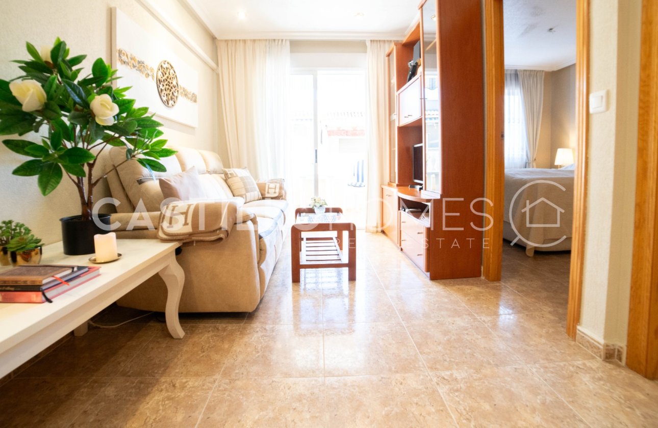 Resale - Apartment / flat - Torrevieja - Centro