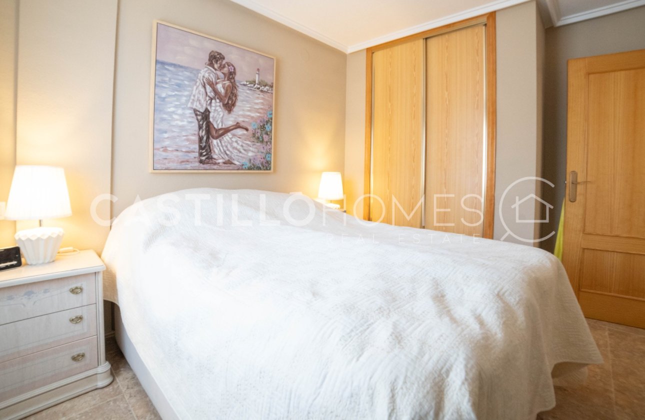 Resale - Apartment / flat - Torrevieja - Centro