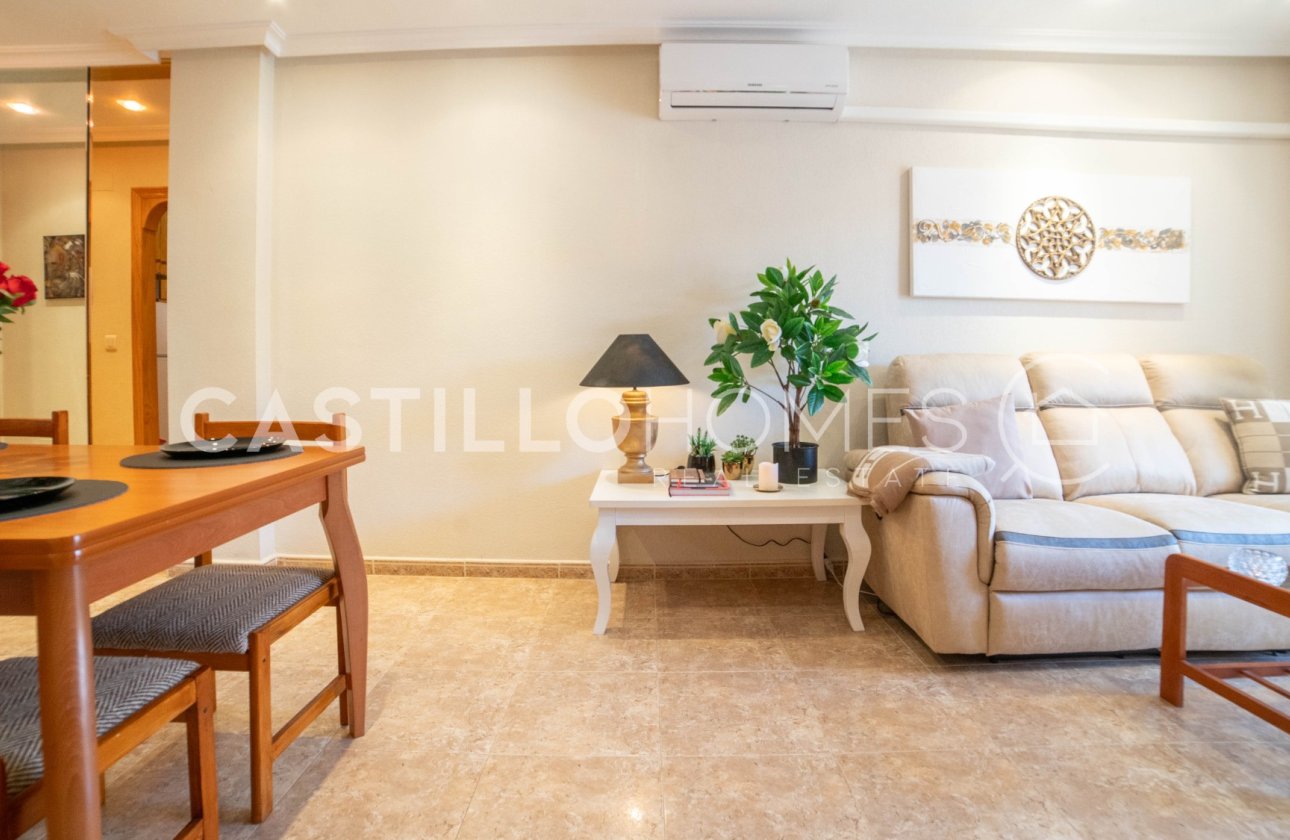 Resale - Apartment / flat - Torrevieja - Centro