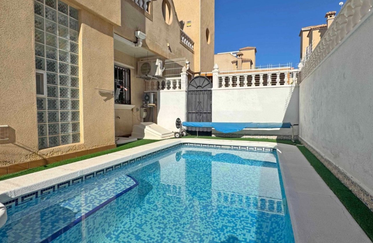 Resale - Townhouse - Orihuela Costa - Villamartín
