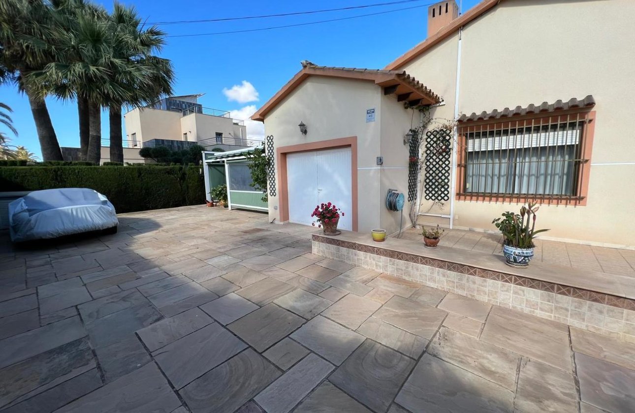 Revente - Villa - Cabo Roig