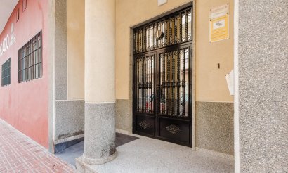 Resale - Apartment / flat - Torrevieja - Parque de Las Naciones