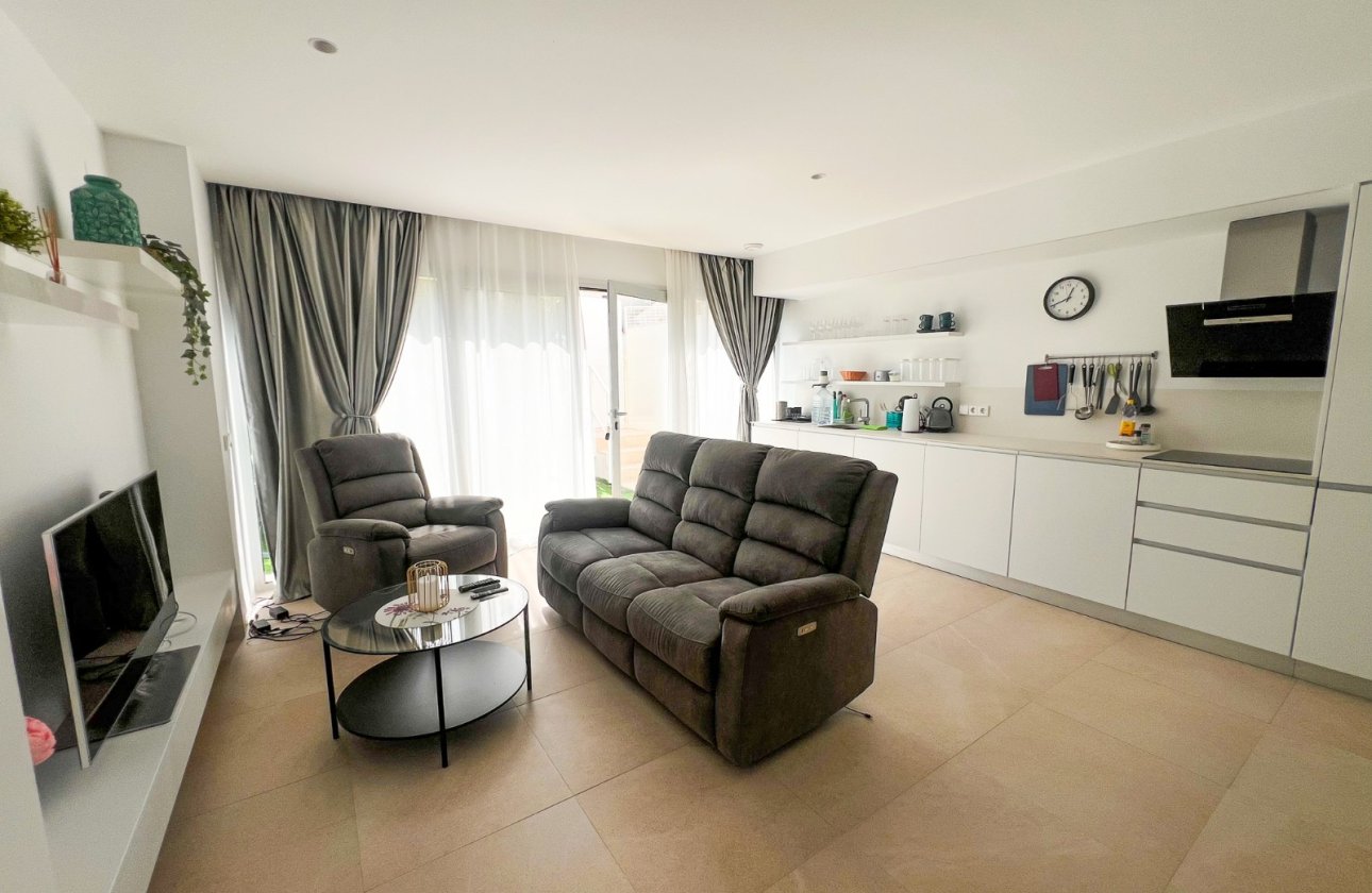 Resale - Apartment / flat - Torrevieja - Los Balcones