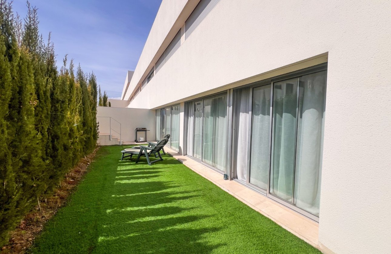 Resale - Apartment / flat - Torrevieja - Los Balcones