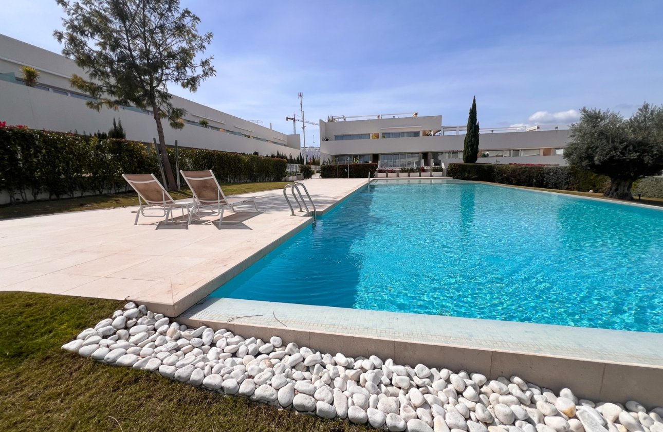 Resale - Apartment / flat - Torrevieja - Los Balcones